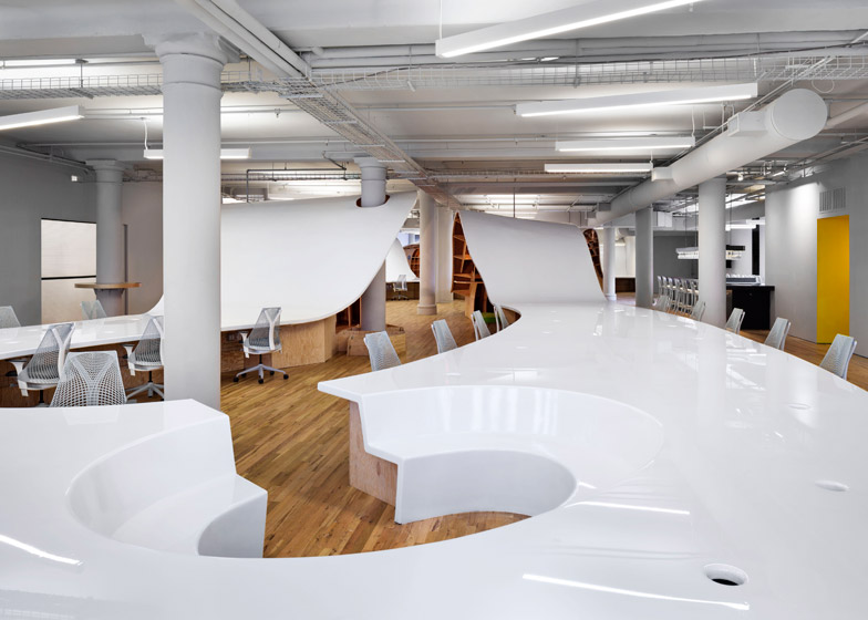 Clive-Wilkinson-Architects-Super-Desk-at-Barbarian-Offices_dezeen_784_13